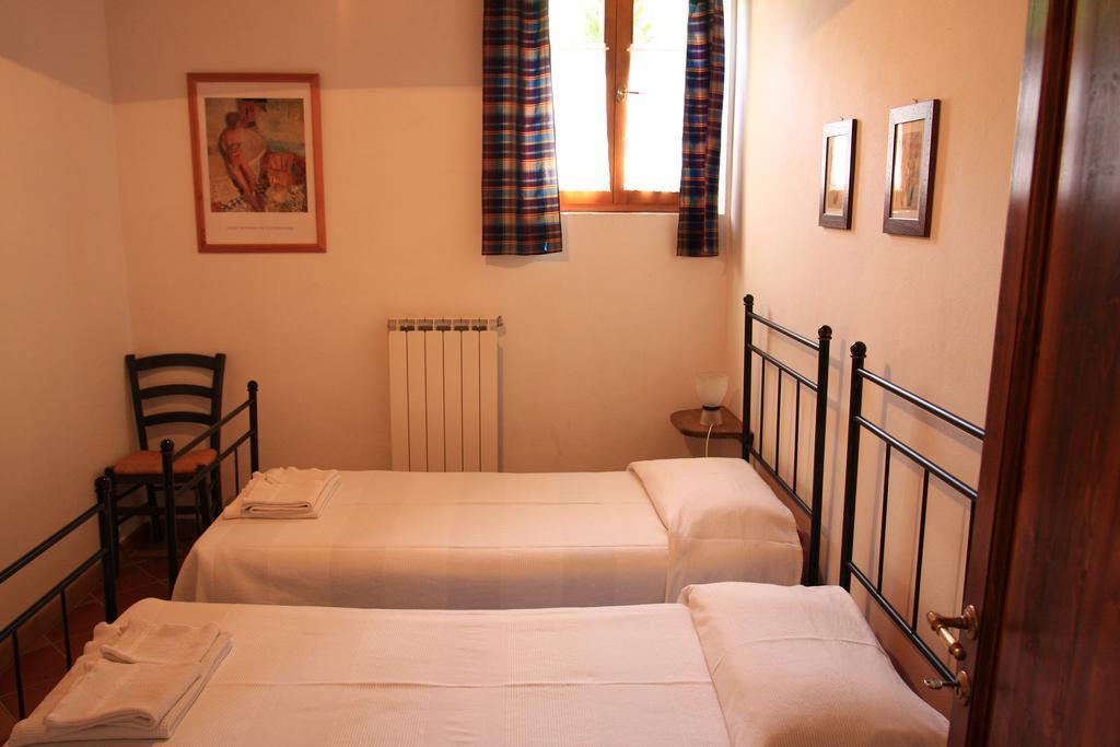וולטרה Agriturismo Villa Opera חדר תמונה
