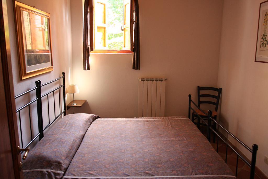 וולטרה Agriturismo Villa Opera חדר תמונה