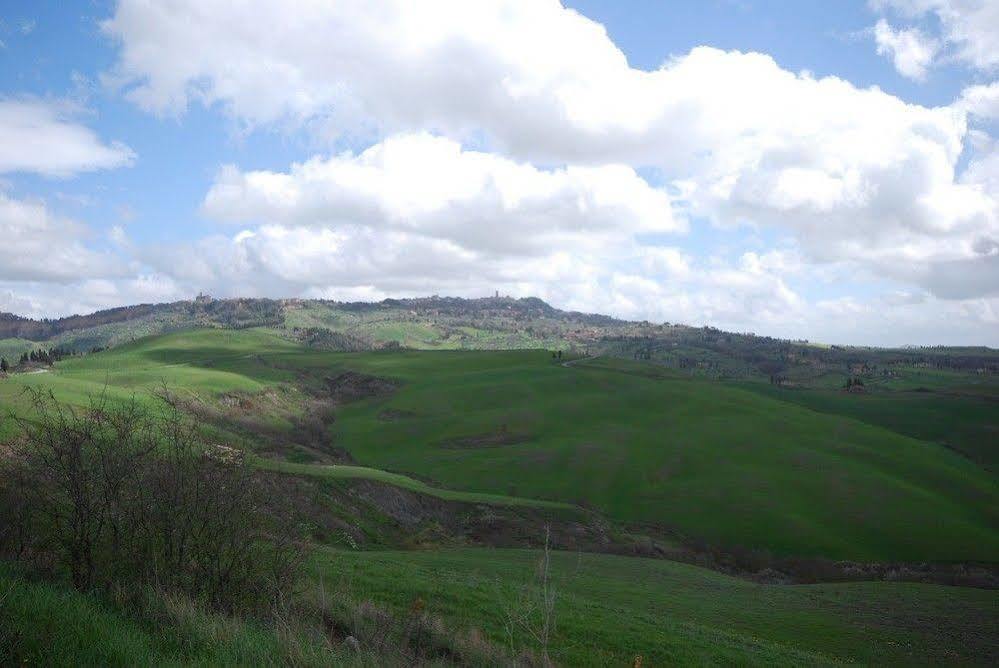 וולטרה Agriturismo Villa Opera מראה חיצוני תמונה